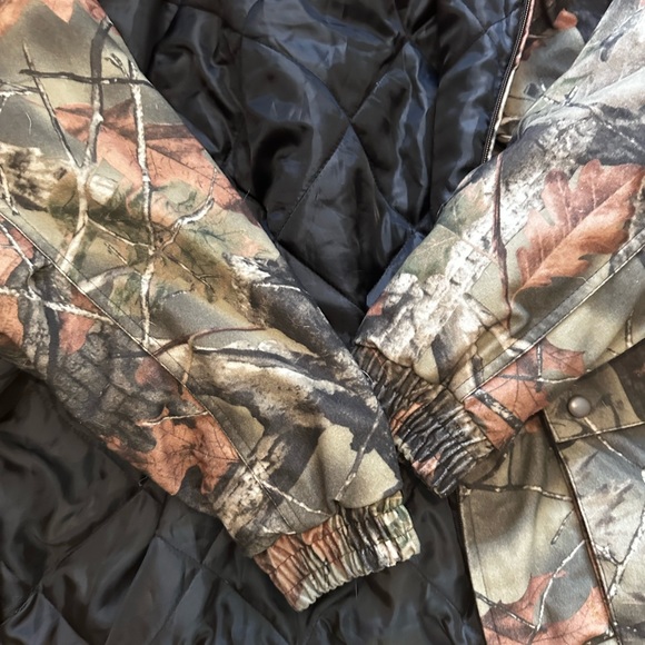 Trail Crest Camp Coat - Picture 3 of 9